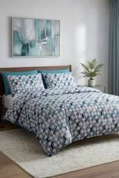 Pamposh Duvet Cover Set Reversible Quilt Covers Bedding Set in Blue - Size: King - thumbnail 1