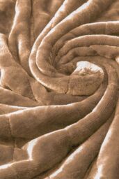 Ezysleep Cosy Heated Over Throw Fleece Blanket With Adjustable Control in Natural - thumbnail 4