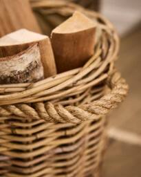 Dibor Traditional Round Medium Wicker Log Basket with Rope Handles H29 x L39 x W39cm in Natural - thumbnail 4