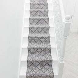 runrug Stair Runner Carpet - Reversible & Durable, 2mm - 'Olmec' in Grey - Size: 60 cm x 690 cm - thumbnail 4
