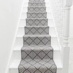 runrug Stair Runner Carpet - Reversible & Durable, 2mm - 'Olmec' in Grey - Size: 60 cm x 690 cm - thumbnail 3
