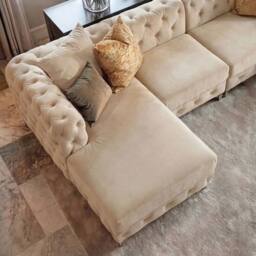 Sofaya Monaco 4 Seater Chesterfield Chaise Sofa Velvet U Shaped Longue in Cream - Size: 4 Person - thumbnail 2