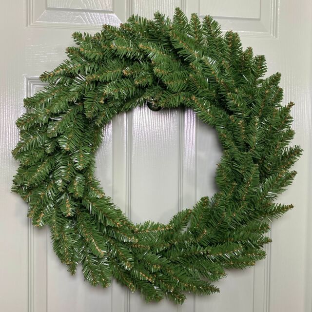 Samuel Alexander 60cm Plain Green Christmas Wreath with 160 Bullet Tips - image 1