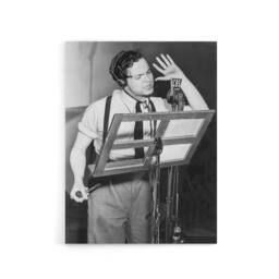 "Artery8 Actor Orson Welles Studio Photograph Canvas Wall Art Print in Grey - Size: W18"" x H24""" - thumbnail 1