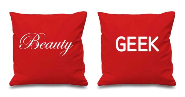 60 SECOND MAKEOVER Beauty & Geek Cushion Covers in Red - Size: 40 cm x 40 cm