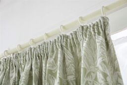Luxury Living Chenille Jacquard Lined Pencil Pleat Curtains in Green - Size: 117 cm width x 137 cm drop - thumbnail 3