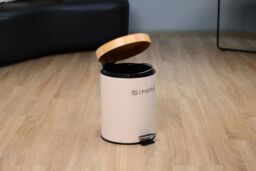 simpa 5L Soft-Closing Pedal Dustbin with Bamboo Lid in Cream - thumbnail 2