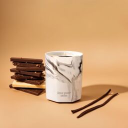 âme pure Soy Wax Scented Candle Powdery Vanilla & Chocolate in Natural - thumbnail 7