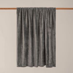 Furn Harrow Fleece Throw in Mid Grey - Size: 140 cm x 180 cm - thumbnail 3
