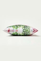 Homescapes Luxury Waterproof Botanical Flower Outdoor Cushion 45 x 45 cm, Set of 2 in Green - Size: 45 cm x 45 cm - thumbnail 5