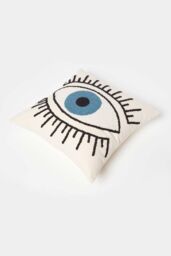 Homescapes Eye See You White Tufted Cotton Cushion - Size: 45 cm x 45 cm - thumbnail 5
