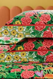 Morris & Co 'Campanula' Cotton Duvet Cover Set - Size: Super King - thumbnail 4