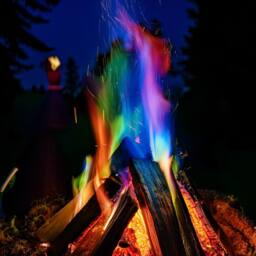 CrazyGadget Rainbow Fire Colour Changing Flames - Pack of 100 - thumbnail 3