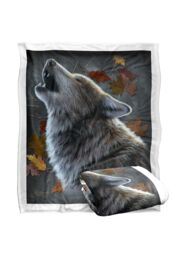 JQ Licensing Jlo Howling Wolf Silky Touch Super Soft Throw Blanket 152 X 127 cm in White - thumbnail 2
