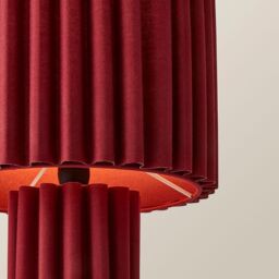 ValueLights Lenny Drum Lamp Shade Colour Drench Ribbed Fabric Table Lamp with Bulb in Burgundy - thumbnail 4