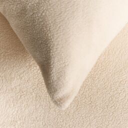 OHS 2 Pack Thermal Teddy Fleece Pillowcase Cover in Natural - Size: Standard Pillow Case - thumbnail 4
