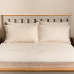 OHS 2 Pack Thermal Teddy Fleece Pillowcase Cover in Natural - Size: Standard Pillow Case - thumbnail 2