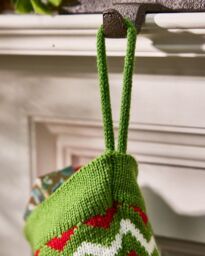 Dibor Set of 4 Traditional Festive Zig Zag Knitted Xmas Decor Christmas Stocking - Size: 4 Pack - thumbnail 5