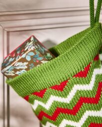 Dibor Set of 4 Traditional Festive Zig Zag Knitted Xmas Decor Christmas Stocking - Size: 4 Pack - thumbnail 4