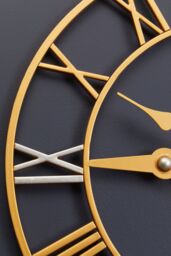 Orsina Gold & Silver Wall Clock, Round Analogue Clock With Roman Numerals & Spade Hands, Silent Wall Clock - thumbnail 3