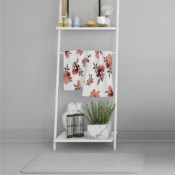 Benjamin Tate Design Pink Flowers Soft Bath Towel in Green - thumbnail 2