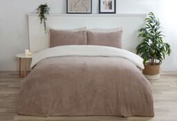 Smart Living Luxury Super Soft & Reversible Teddy Fleece Duvet Cover & Pillowcase in Cream - Size: King - thumbnail 2