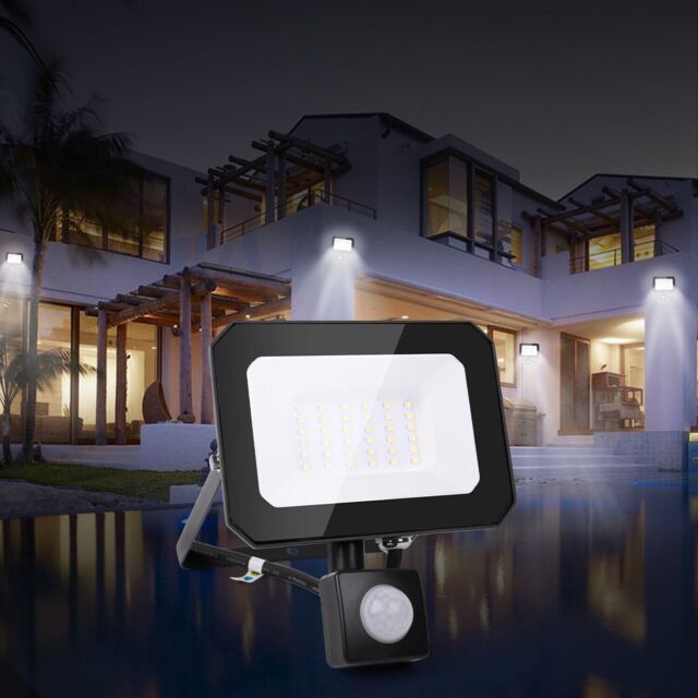 Alivio LED Floodlight Outside Light 30W Security Flood Outdoor Garden Spotlights in Black
