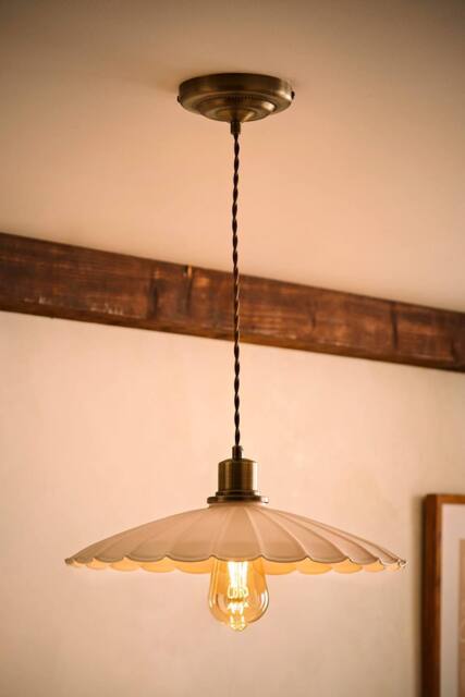 ValueLights Holborn Brushed Gold with Scallop Shade Ceiling Pendant Light & Bulb in Cream - image 1