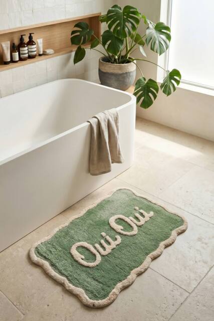 Mooky Mats Oui Oui Slogan Scalloped Bath Mat in Green - image 1