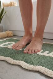 Mooky Mats Oui Oui Slogan Scalloped Bath Mat in Green - thumbnail 3