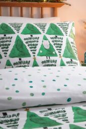 Furn Hide & Seek Santa Christmas Reversible Duvet Cover Set in Green - Size: Toddler - thumbnail 3