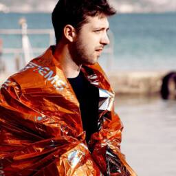 Lifesystems Emergency Outdoor Thermal Blanket in Orange - thumbnail 2