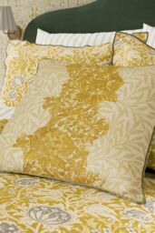 Morris & Co 'Elmcote' Cotton Cushion in Yellow - Size: 45 cm x 45 cm - thumbnail 2