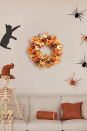 H&O Direct 50cm Artificial Wreath for Halloween Thanksgiving Decor in Orange - thumbnail 3