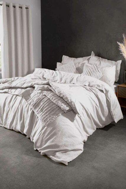 Lazy Linen 'Pure Washed Linen' Quilted Throw in White - image 1