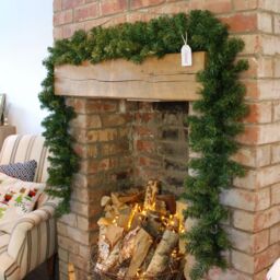 Samuel Alexander 270cm (9ft) x 30cm Pine Christmas Garland Decoration Extra Full in Green - Size: 270 cm (9ft) x 30 cm