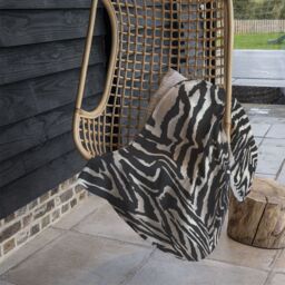 Benjamin Tate Design Gold Zebra Print Blanket in Natural - Size: 120 cm x 150 cm - thumbnail 4