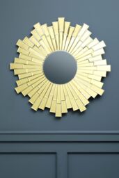 Orsina Small Round Wall Mirror With Sunburst Frame, Decorative Circle Mirror, Contemporary Accent For Hallway in Gold - thumbnail 3