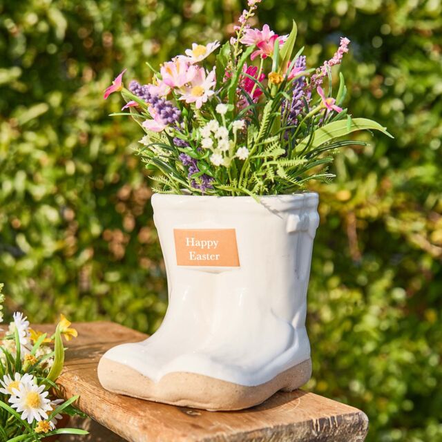 "Dibor Small White Ceramic Boots Flower Planter with ""Happy Easter"" Plaque Gardening Gift H10 x W12cm" - image 1