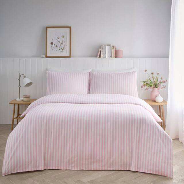 HomeSpace Direct Pencil Stripe Duvet Cover Set in Pink - Size: King - image 1