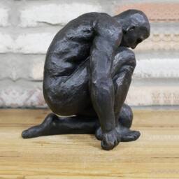 Gifts Direct 2 U Kneeling Naked Man Ornament Sculpture in Black - thumbnail 4