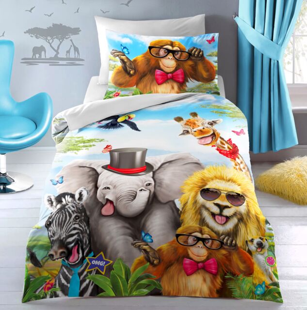 Velosso Selfie Animal Cotton Rich Printed Duvet Cover & Pillowcase Set in Red - Size: Single - image 1