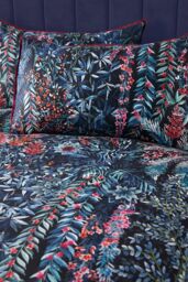 Soiree 'Tessa' 200 Thread Count Duvet Cover Set in Navy - Size: Double - thumbnail 2