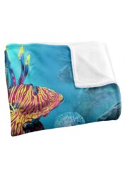 JQ Licensing En Lion Fish Silky Touch Super Soft Throw Blanket 152 X 127 cm in White - thumbnail 3