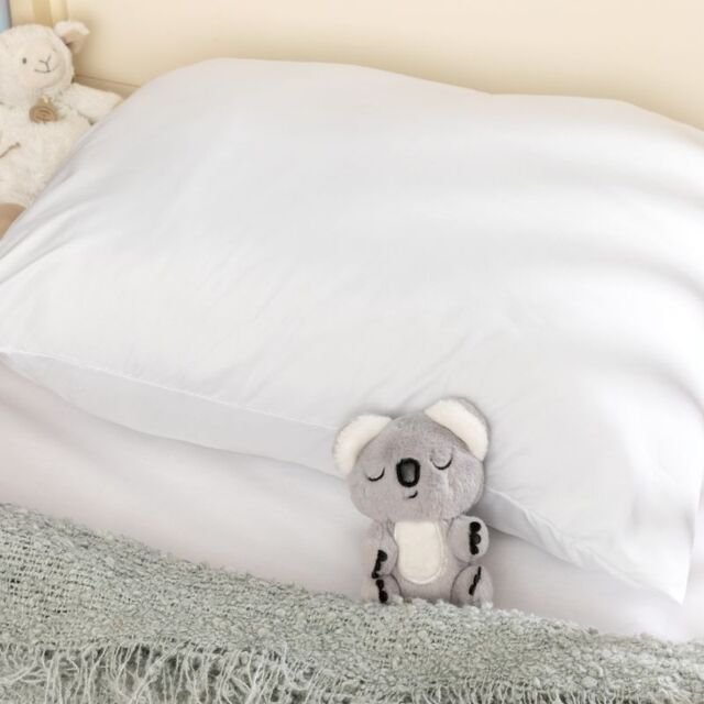 Snug City Anti Allergy Soft Touch Junior Toddler Childrens Cot Pillow in White - image 1