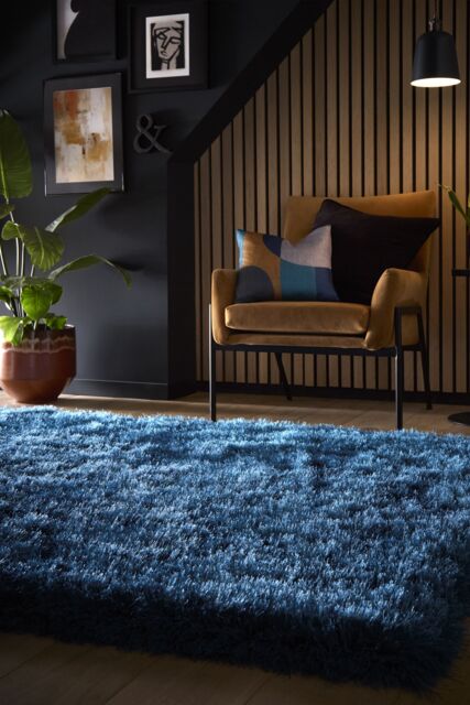 Origin 'Extravagance' Rug in Teal - Size: 120 cm x 170 cm - image 1