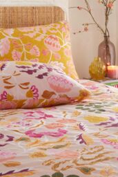 Furn Protea Abstract Floral Reversible Duvet Cover Set in Pink - Size: King - thumbnail 3