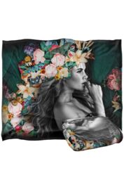 Reinders Flower Floral Portrait Silky Touch Super Soft Throw Blanket 152 X 127 cm in White - thumbnail 2