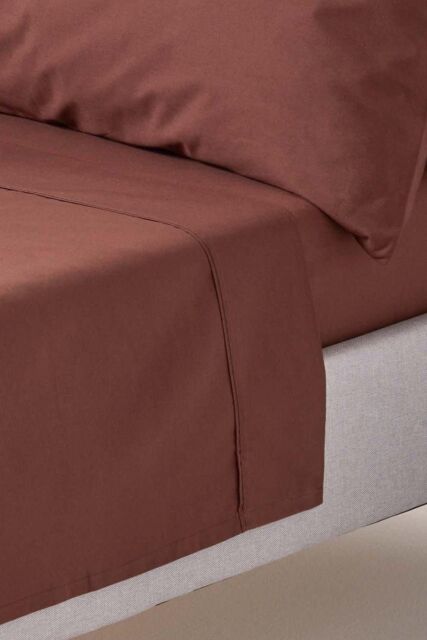 Homescapes Egyptian Cotton Flat Sheet 200 Thread Count in Chocolate - Size: Double Flat - image 1