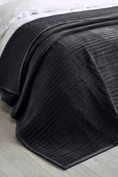 Catherine Lansfield 'Velvet Pinsonic' Quilted Bedspread in Black